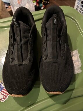 Brooks Revel 7 Black Running Shoes black on black no laces.
